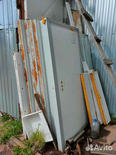 Холодильные двери