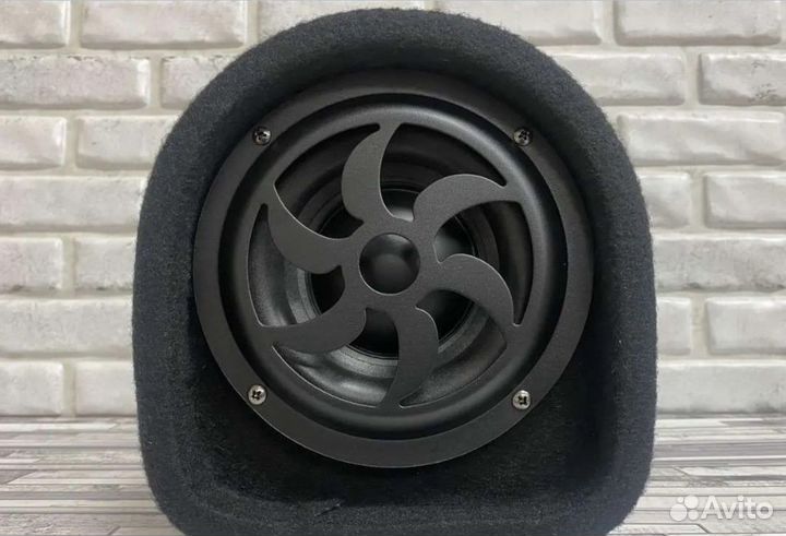 Сабвуфер активный Pioneer 10