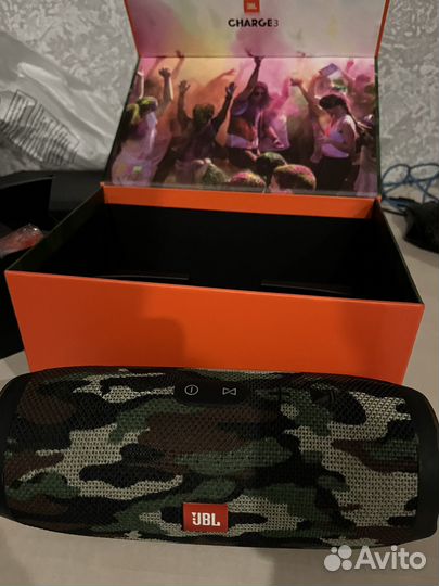 Колонка jbl charge 3
