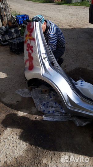 Крыло заднее правое на т.Пассо KGC 10