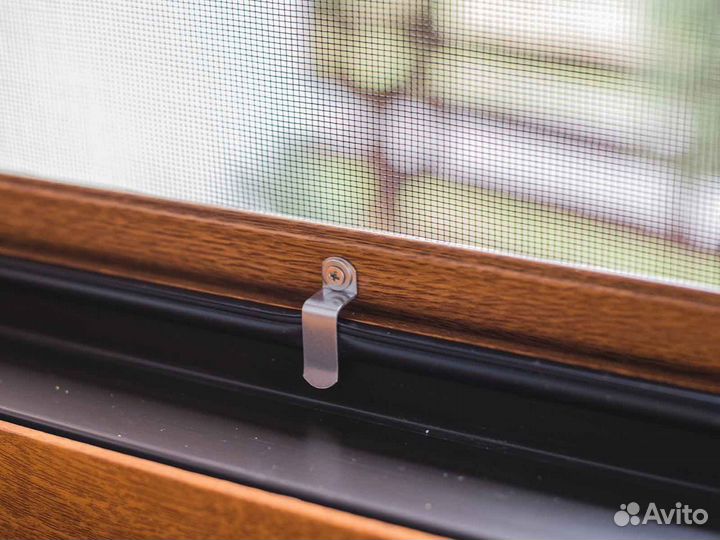 Москитная сетка PRO RAL1236