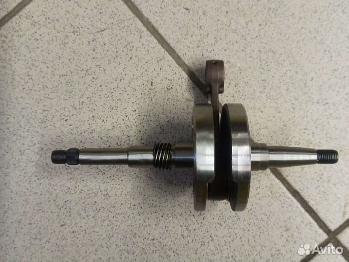 Коленвал с шатуном в сборе af18/24 Honda dio