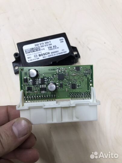 Блок парктроника Tiguan 2