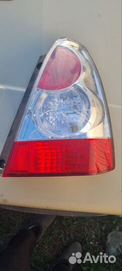 Фара (фонарь) задний правый субару форестер