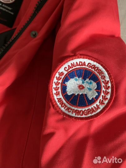 Зимний пуховик Canada goose, Б/У