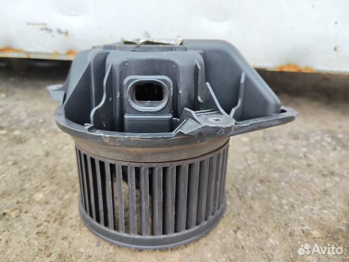Мотор печки Renault Scenic K4M 2003