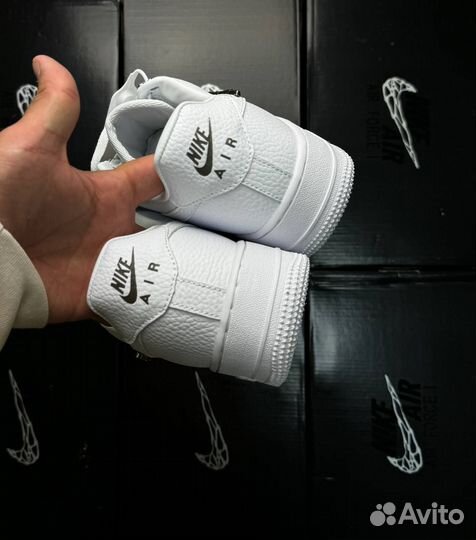 Nike Air Force 1 Low 