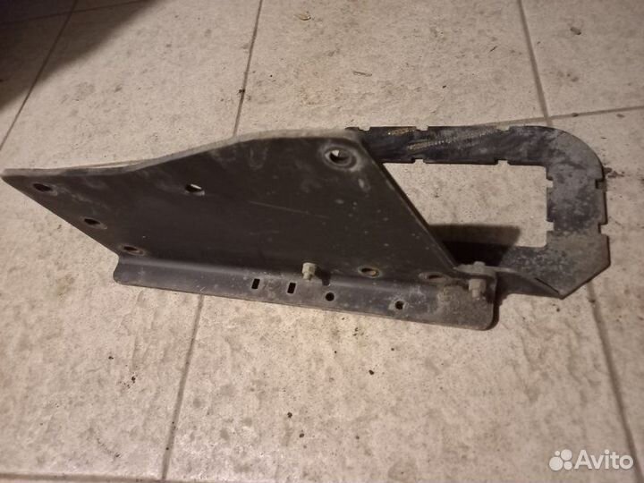 Кронштейн насоса AdBlue Камаз 5490 2018