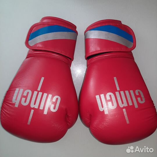Боксерские перчатки