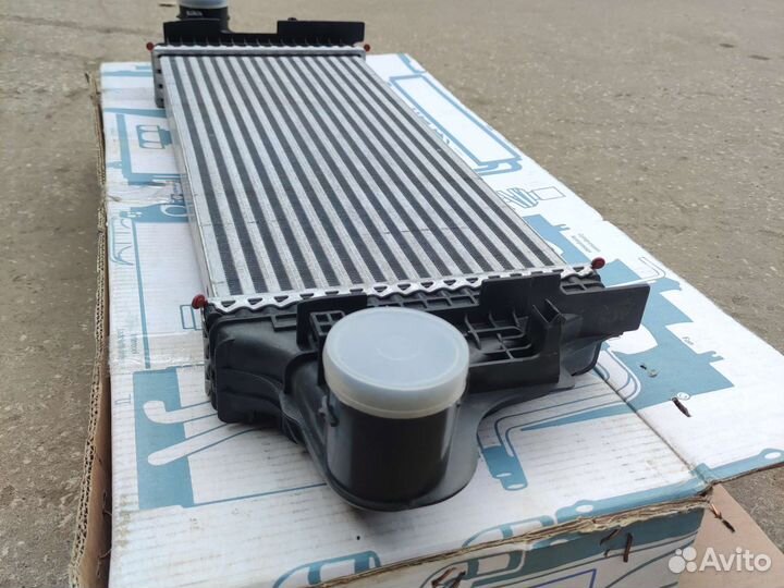 Радиатор интеркулера Mercedes GL W164 1645000000