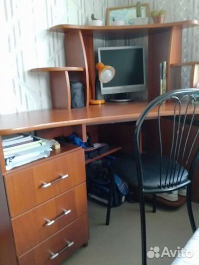 Компьютерный стол