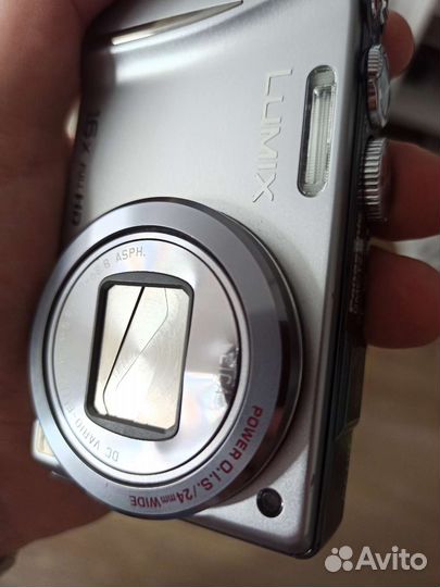 Компактный фотоаппарат