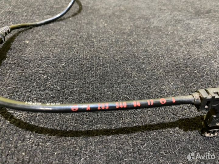 Датчик abs передний левый Mercedes Cl203 W203