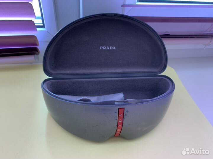 Солнцезащитные очки мужские prada