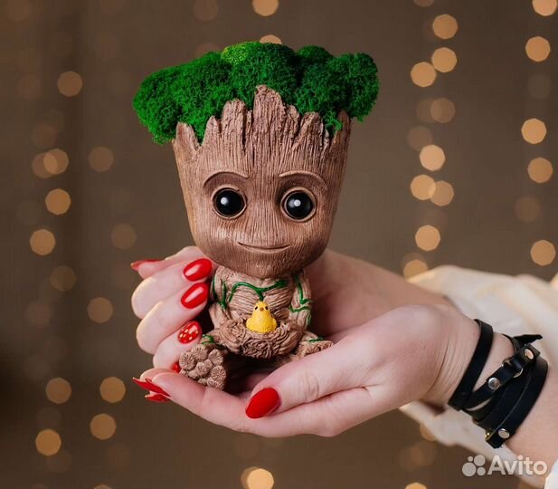 Кашпо Грут Милаш с мхом