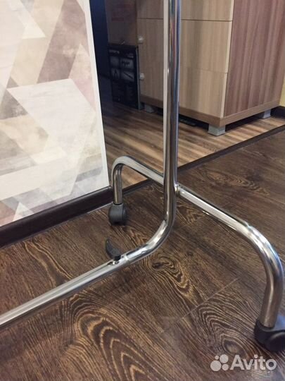 Вешалка-стойка напольная для одежды