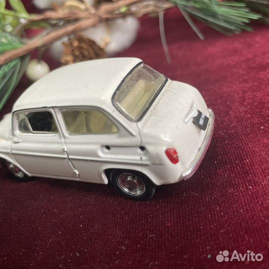 Модель автомобиля заз-965э Ялта Наш автопром