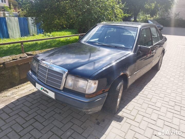 Mercedes-Benz W124, 1991