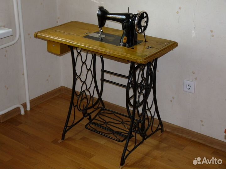 Швейная машина