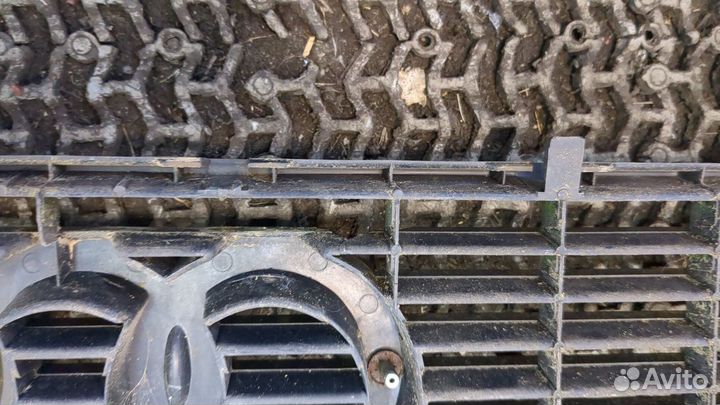 Решетка радиатора Audi 80 (B3), 1992