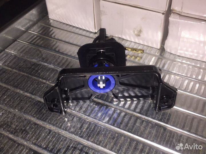 Личинка замка капота с ключом Ford Transit