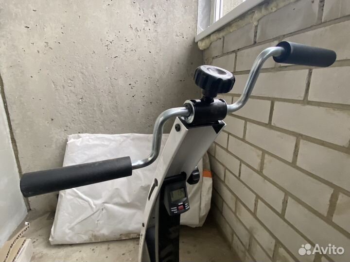 Тренажер для гиперэкстензии