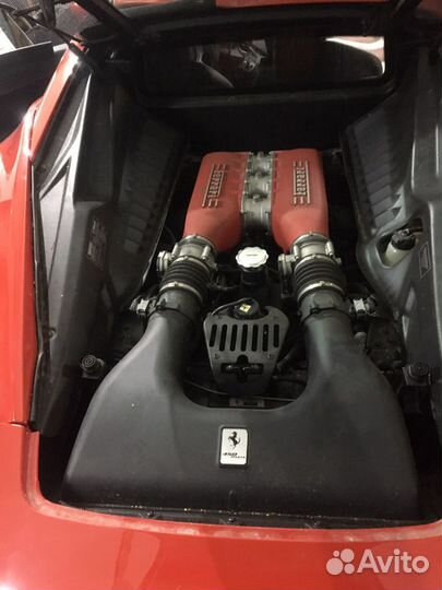 Двигатель Ferrari 458italia