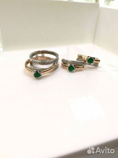 Серьги с изумрудами и бриллиантами 4,78гр 585