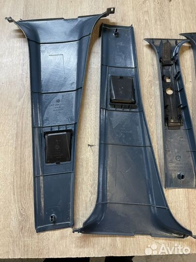 Синий пластик стоек VW Golf 2 Jetta 2