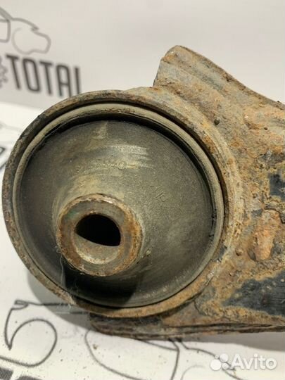 Рычаг передний левый Opel Corsa D