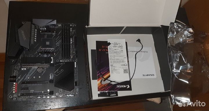 Материнская плата gigabyte B550 aorus elite V2