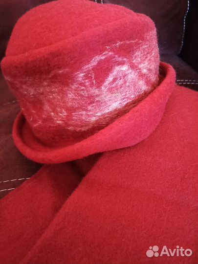 Шляпка теплая, шарф, комплект