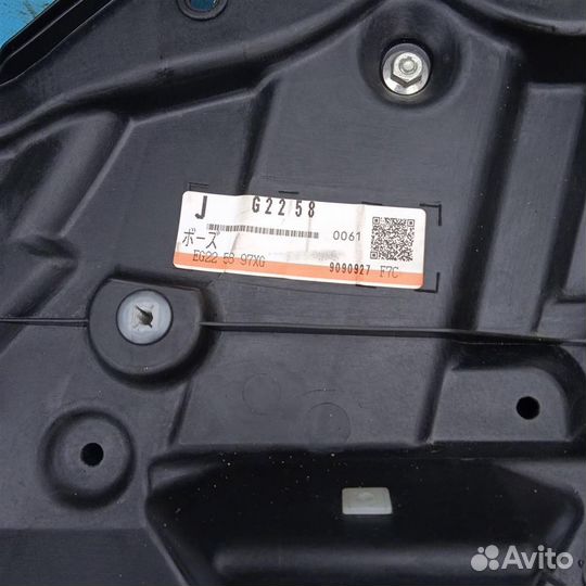 Стеклоподъемник электр. передний правый Mazda CX