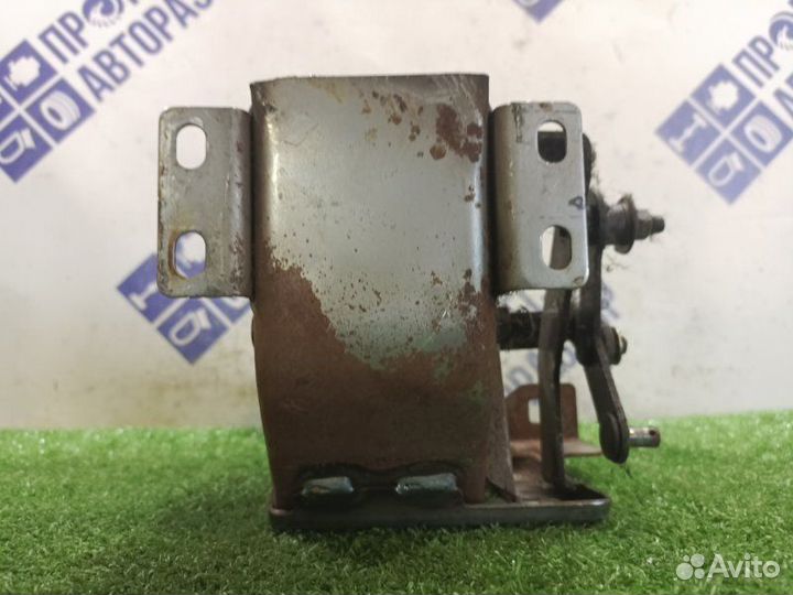 Педаль тормоза Hyundai Terracan внедорожник 2.5