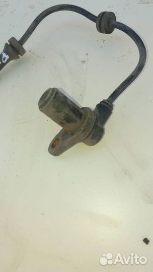 Датчик ABS Nissan Primera P12