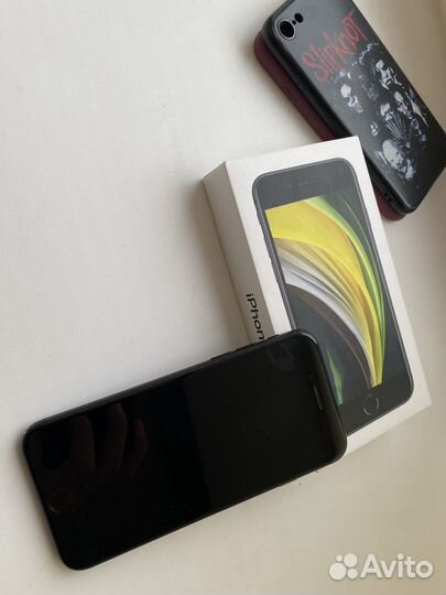 iPhone SE (2020), 64 ГБ