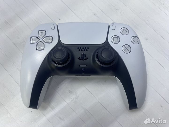 Джойстик на ps5