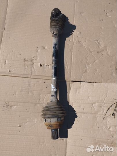 Привод передний левый гнутый Volkswagen Golf 6 1.4