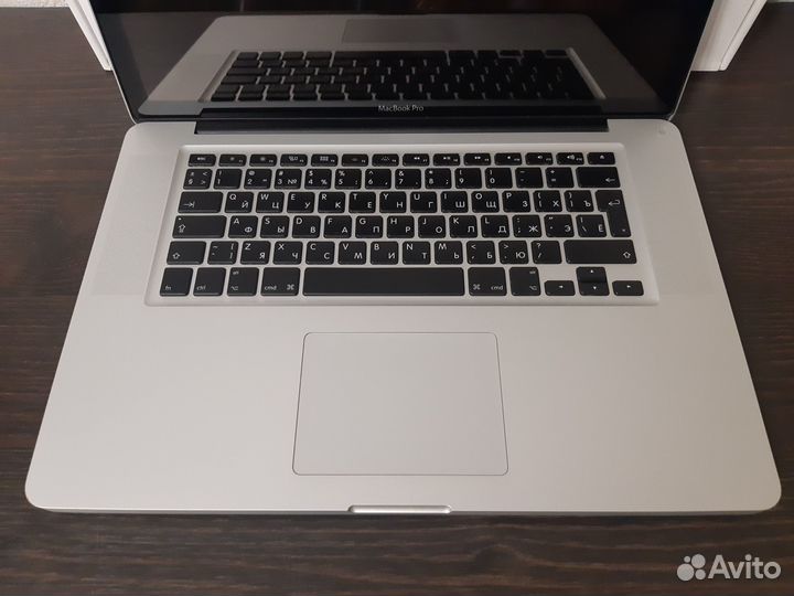 Macbook Pro 15,4 iPad iPod nano