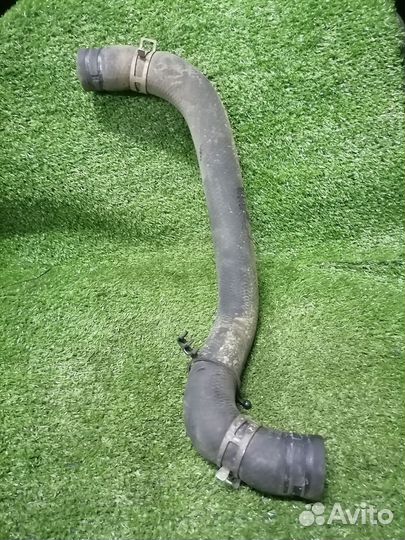 Патрубок охлаждения (радиатора) 16572-20020нижний