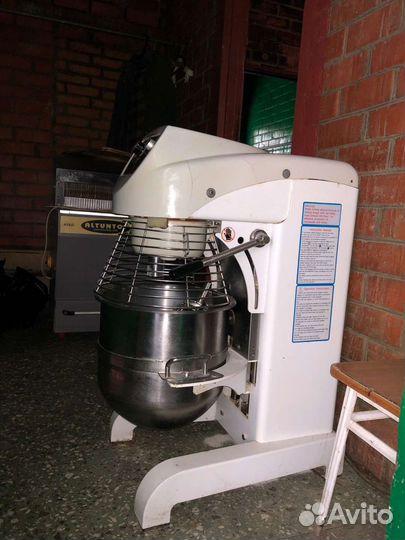 Миксер планетарный W60J