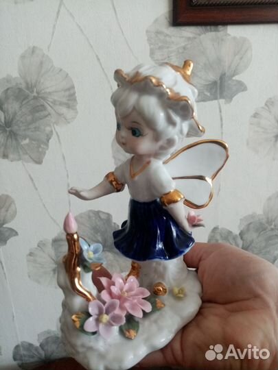Девочка фарфор
