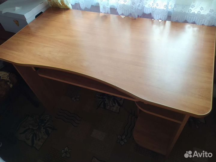 Комьютерный стол