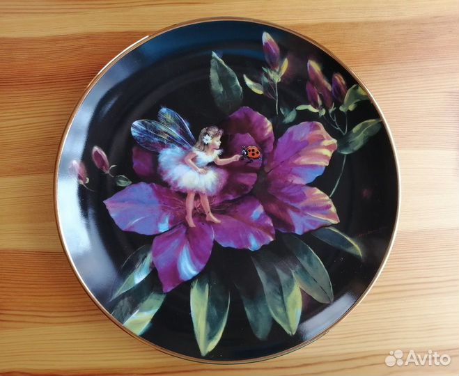 Фарфоровая тарелка коллекционная