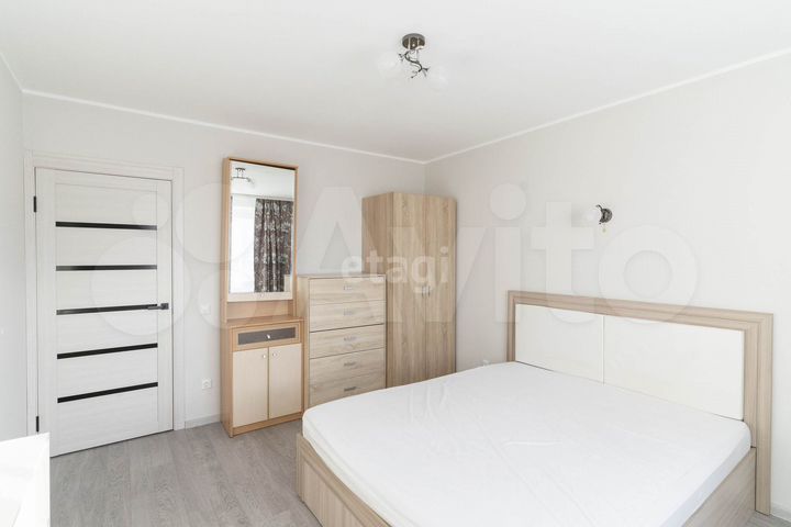 2-к. квартира, 74 м², 1/14 эт.