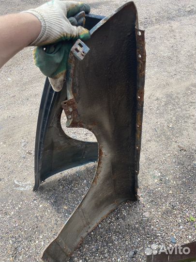 Крыло переднее левое,правое бмв е34