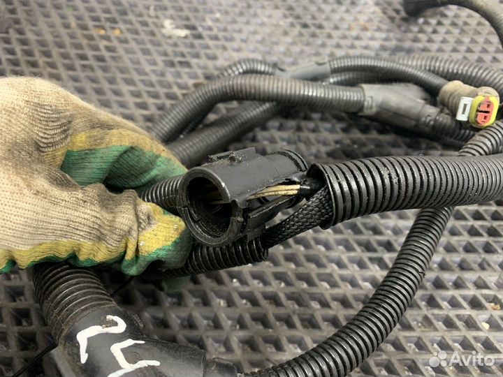 Проводка фары левой Daf XF105