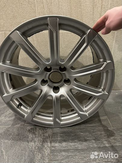 Диск на audi r18