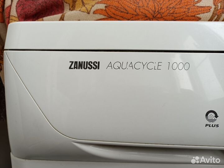 Стиральная машина бу Zanussi 1000