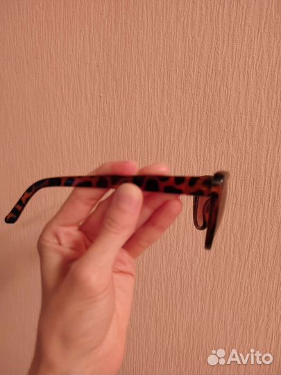 Солнечные очки новые